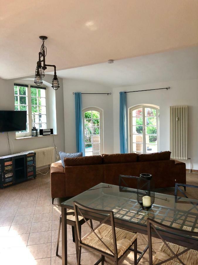 Ferienwohnung Am Wasser Villa Graf Von Pfeil Drezda Kültér fotó